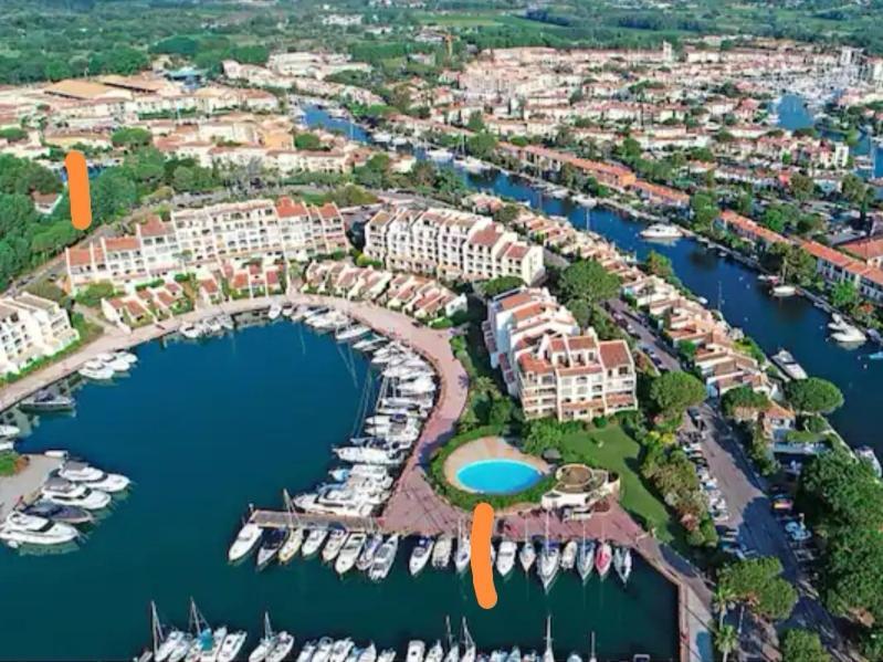 L'Atelier Marin Sur Le Port Des Marines Appartement Cogolin Buitenkant foto